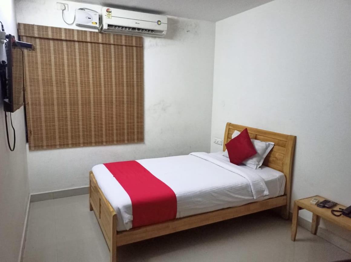 Vayo Tristar Residency Hotel Kochi Ngoại thất bức ảnh