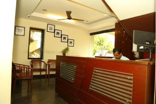 Vayo Tristar Residency Hotel Kochi Ngoại thất bức ảnh