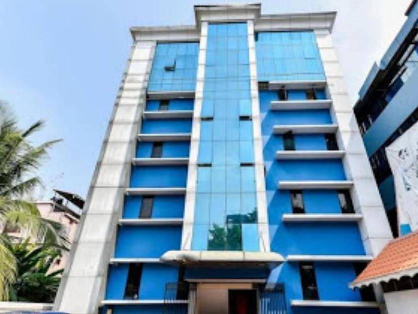 Vayo Tristar Residency Hotel Kochi Ngoại thất bức ảnh