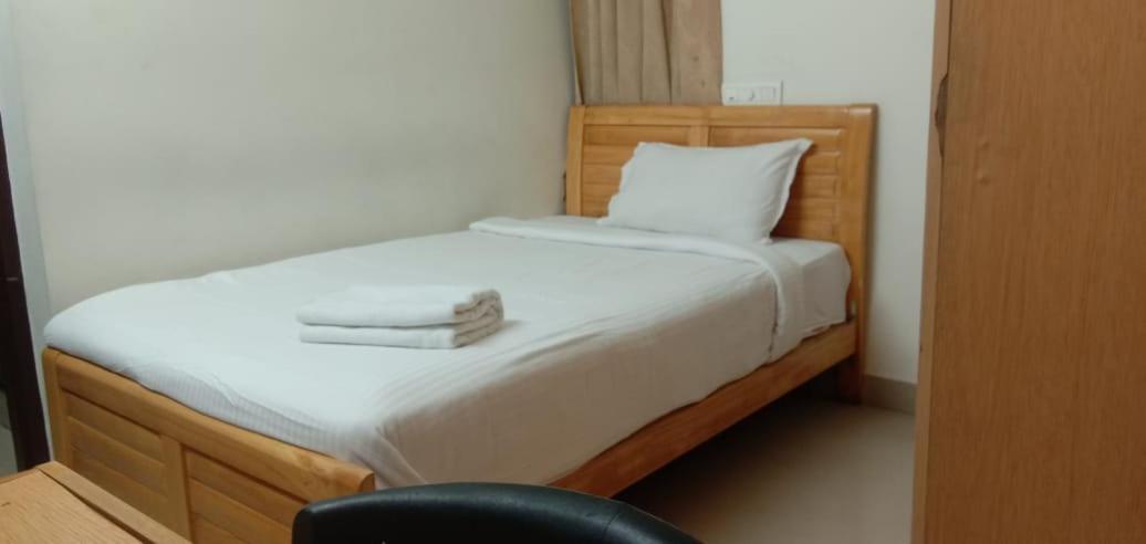 Vayo Tristar Residency Hotel Kochi Ngoại thất bức ảnh